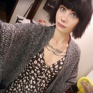 Meet your Posher, Kindra